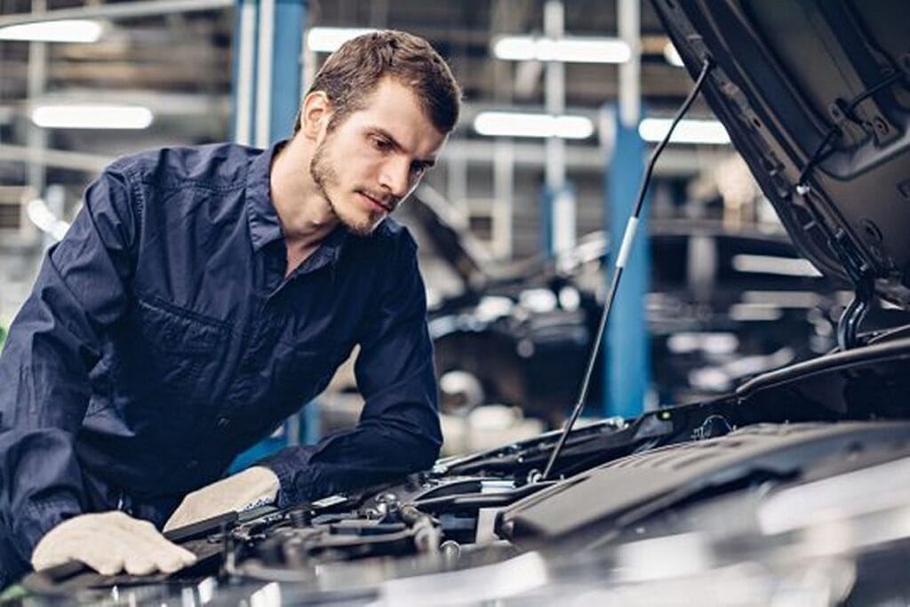 schedule a pre-purchase car inspection with a professional mobile mechanic in Tampa